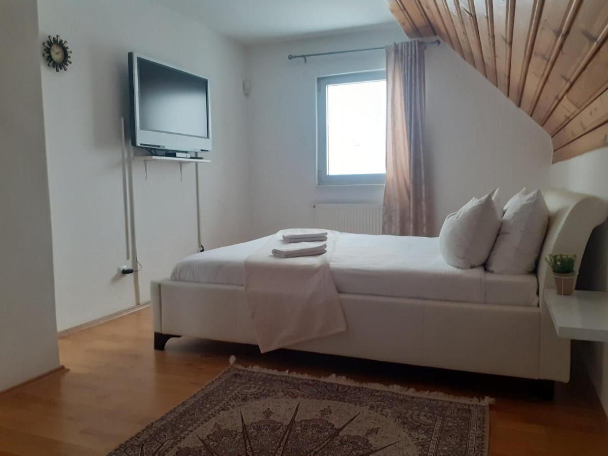 Holiday Home Vila Белашница Экстерьер фото