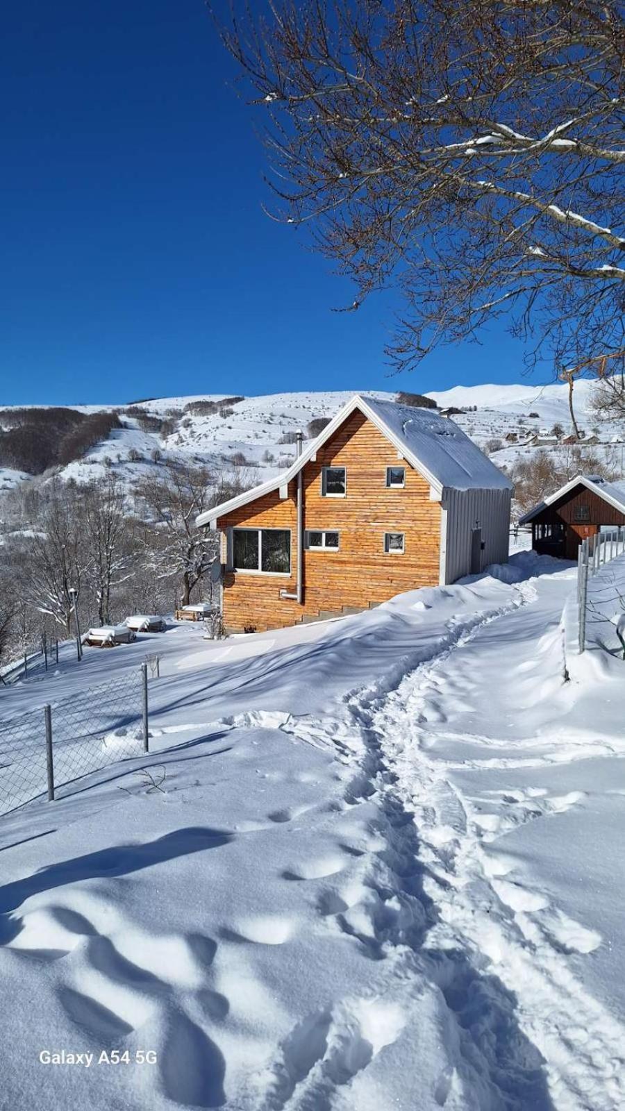Holiday Home Vila Белашница Экстерьер фото