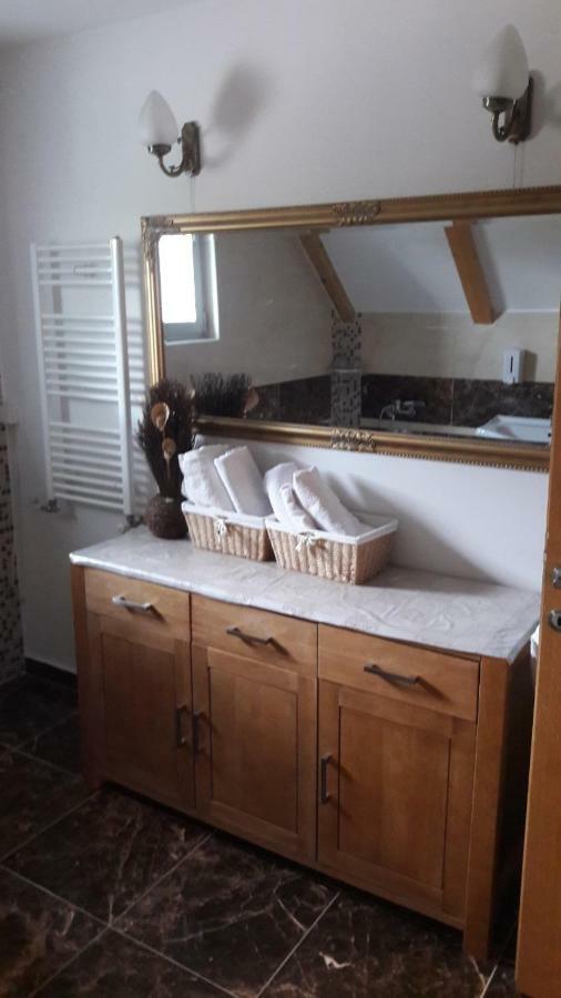 Holiday Home Vila Белашница Экстерьер фото